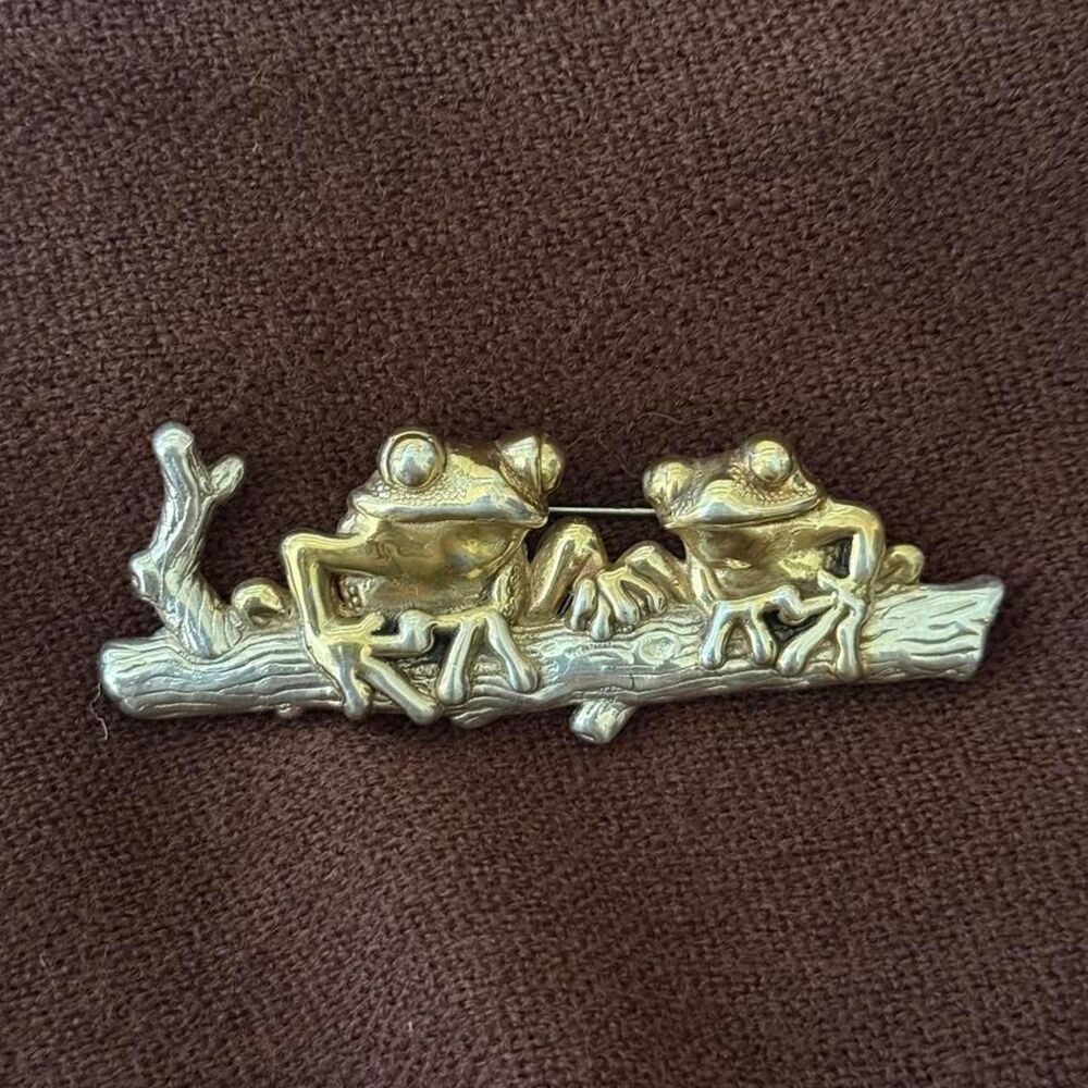 NWOT Jonette-jewelry Vintage Sterling (925) Silver frogs brooch